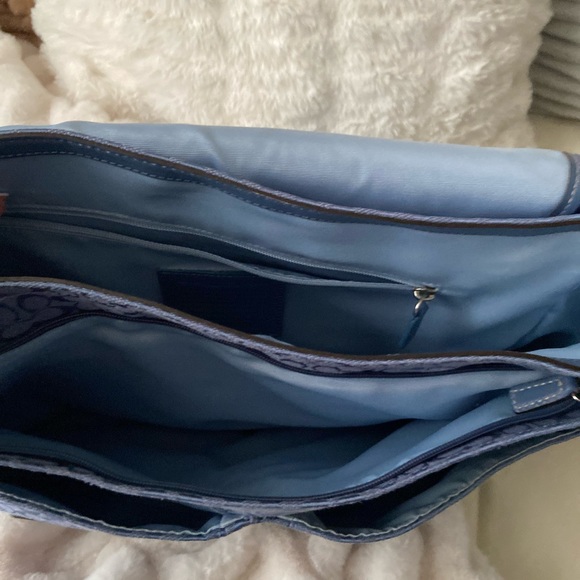 AUTHENTIC COACH BLUE CANVAS AND LEATHER
SIGNATURE LAPTOP BAG - Picture 5 of 10